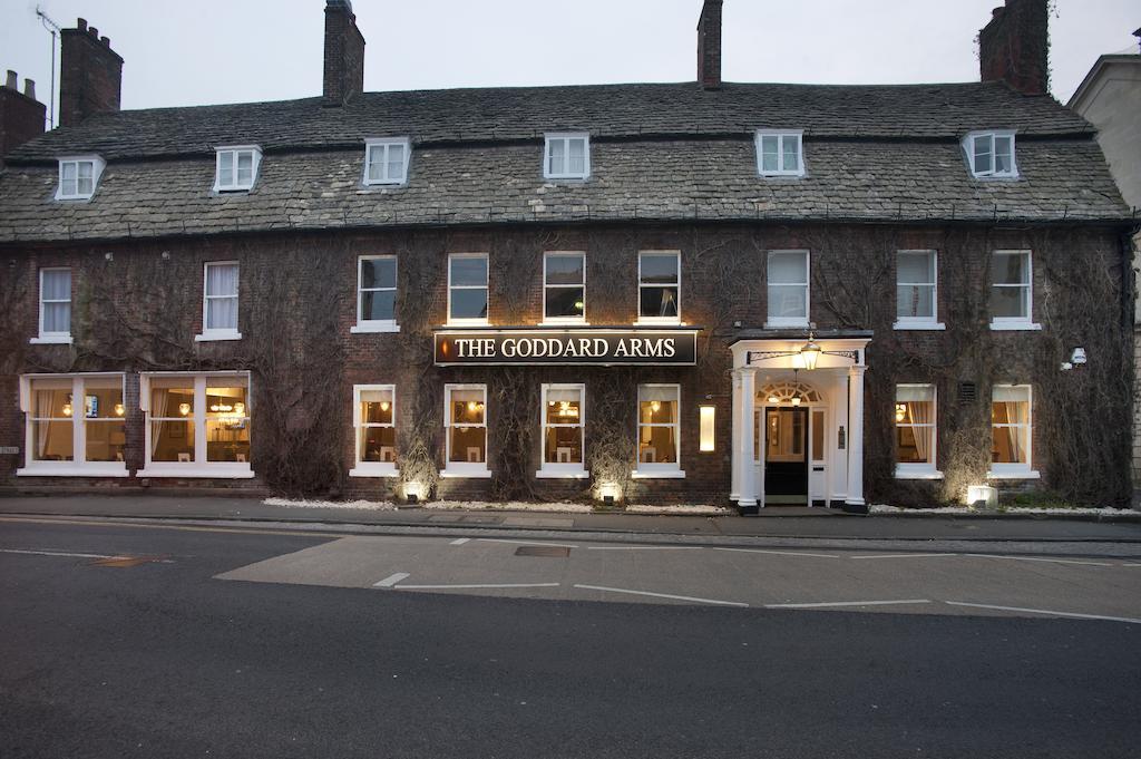 The Goddard Arms Hotel Swindon Kültér fotó