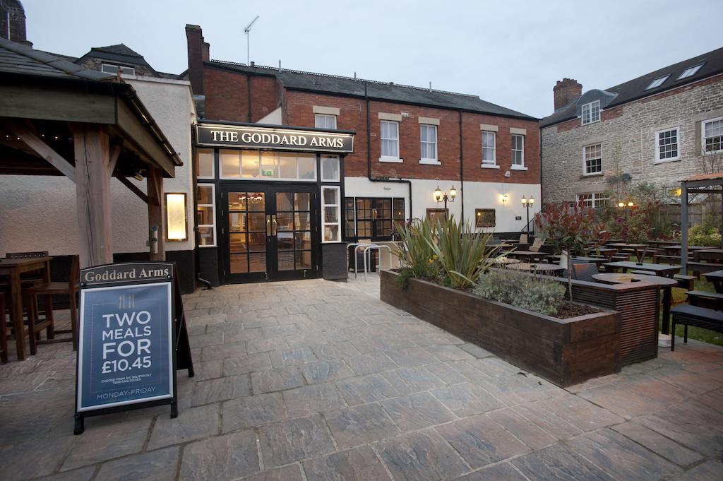 The Goddard Arms Hotel Swindon Kültér fotó