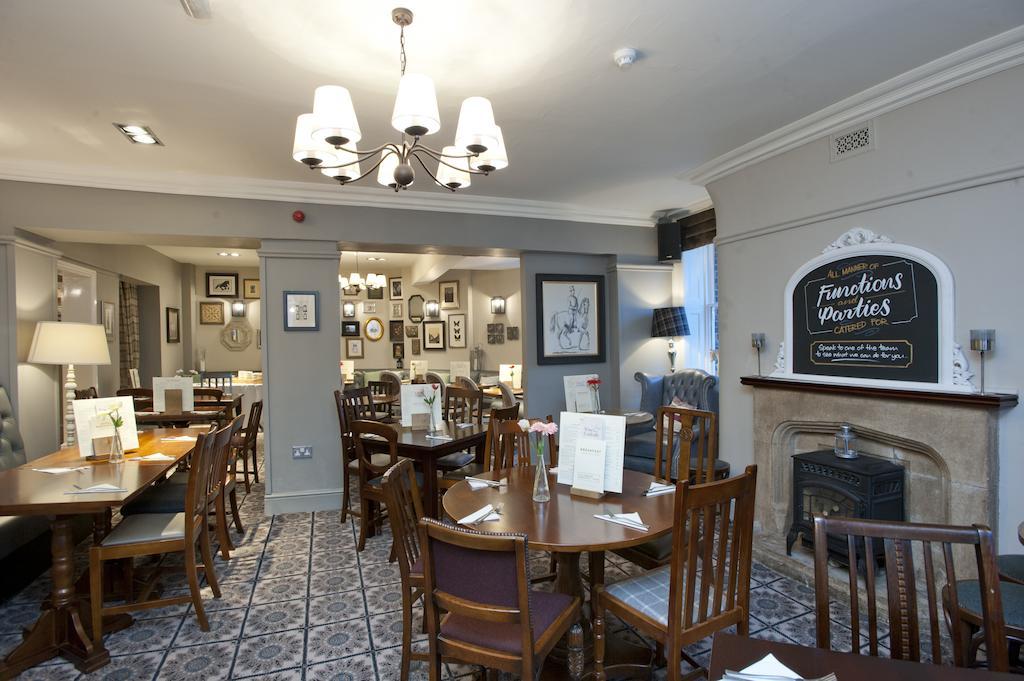 The Goddard Arms Hotel Swindon Kültér fotó