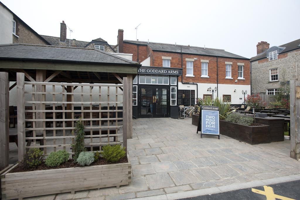 The Goddard Arms Hotel Swindon Kültér fotó