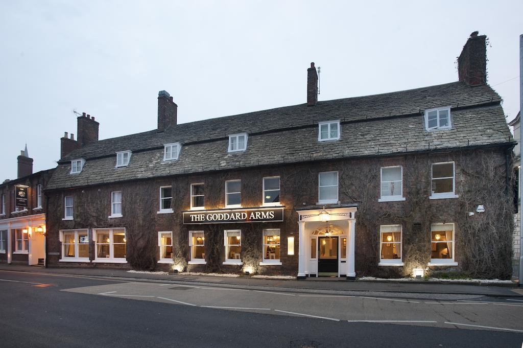 The Goddard Arms Hotel Swindon Kültér fotó