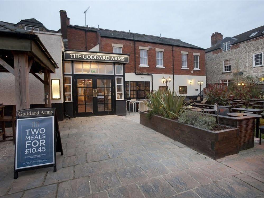 The Goddard Arms Hotel Swindon Kültér fotó
